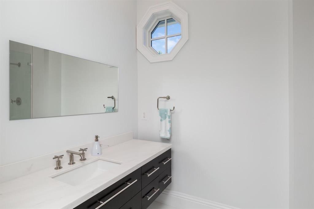 ROYAL PALM YACHT & COUNTR - Residential