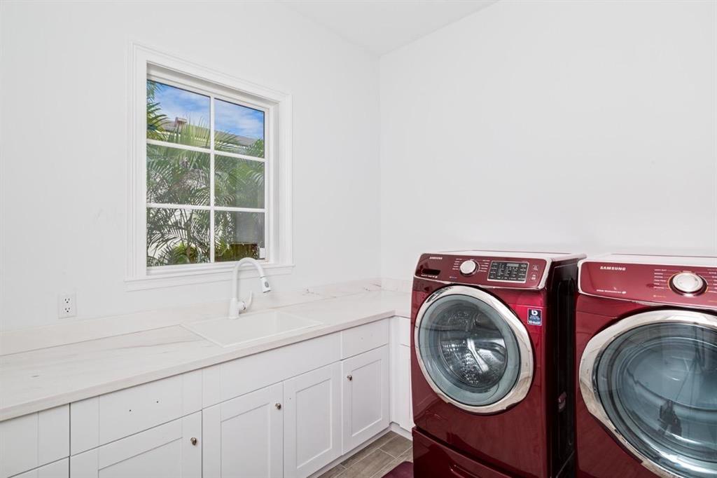 ROYAL PALM YACHT & COUNTR - Residential