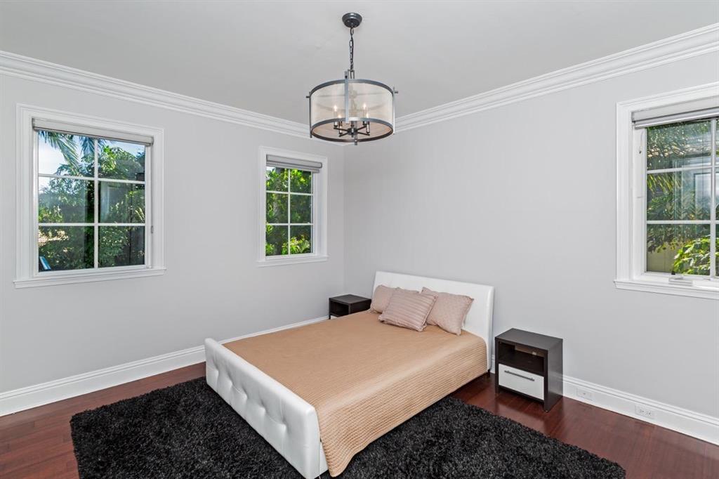 ROYAL PALM YACHT & COUNTR - Residential