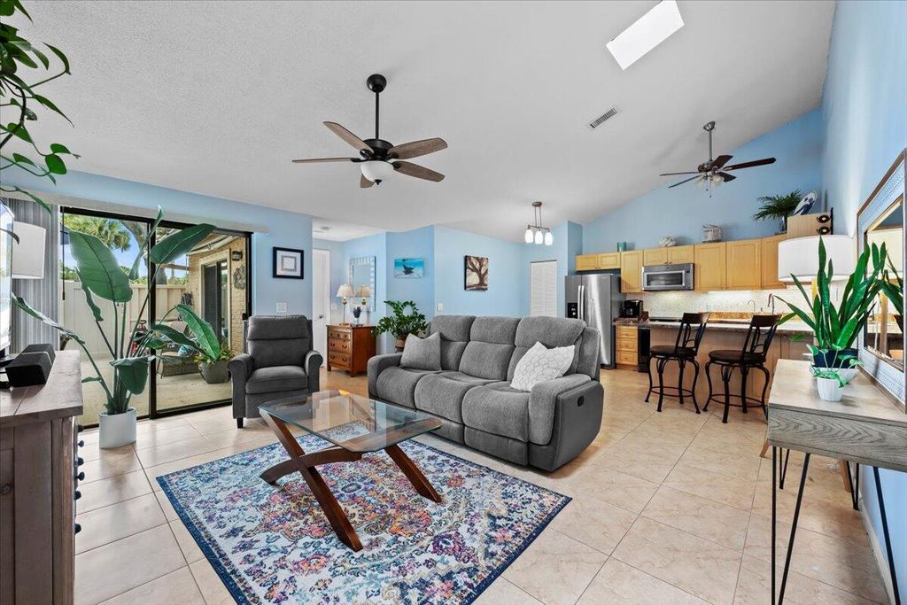 Photo of 5261 Eagle Lake Drive, Palm Beach Gardens, FL 33418 (MLS # R11129020)