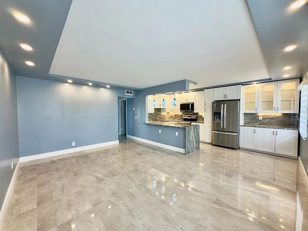 Photo of 3021 Guildford B #B, Boca Raton, FL 33434 (MLS # F10533117)