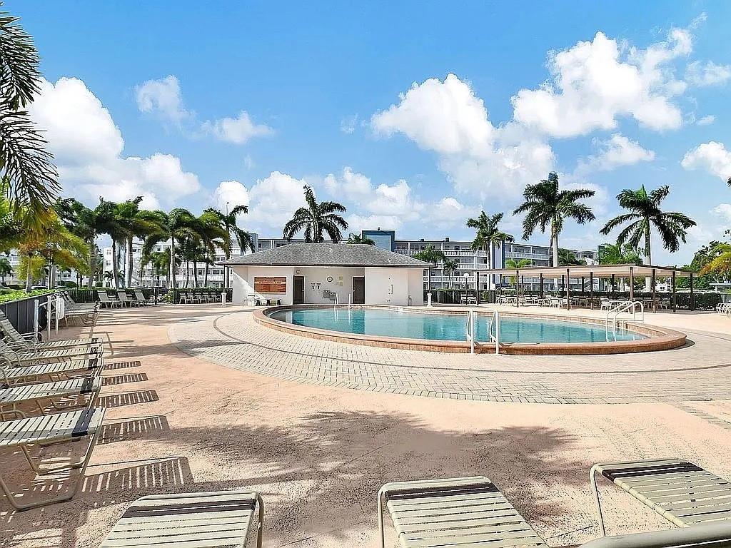 GUILDFORD AT CENTURY VI - Residential