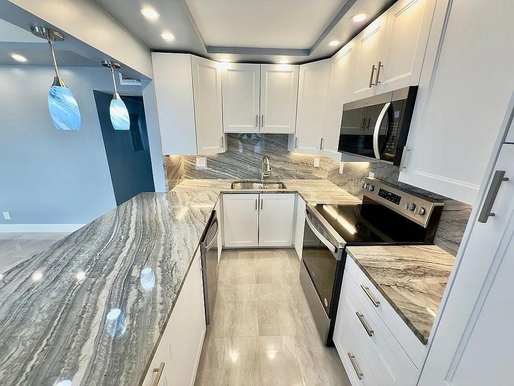 3021 Guildford B B