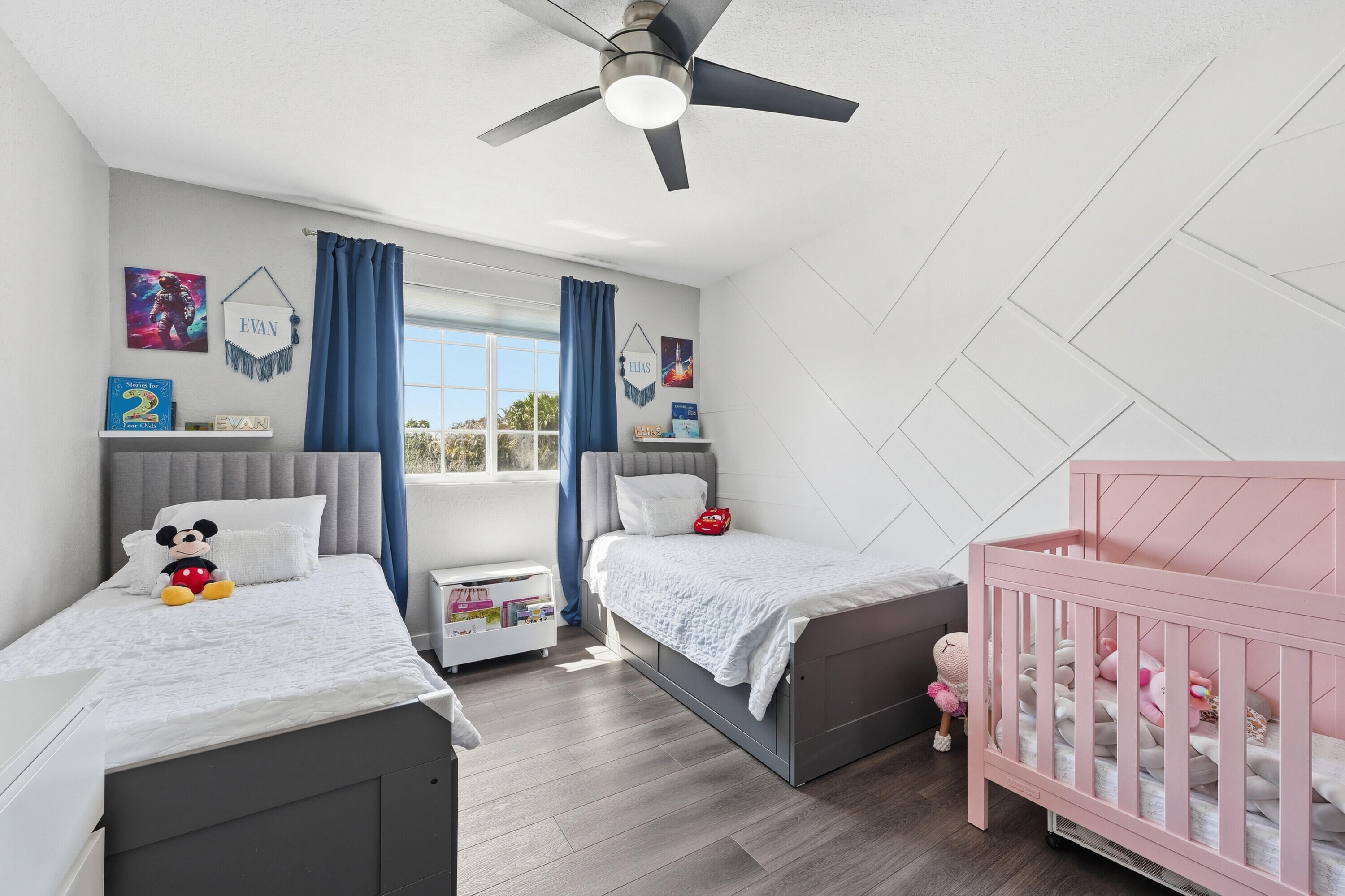 THIRD REPLAT OF PORTOFINO ISLES - Residential