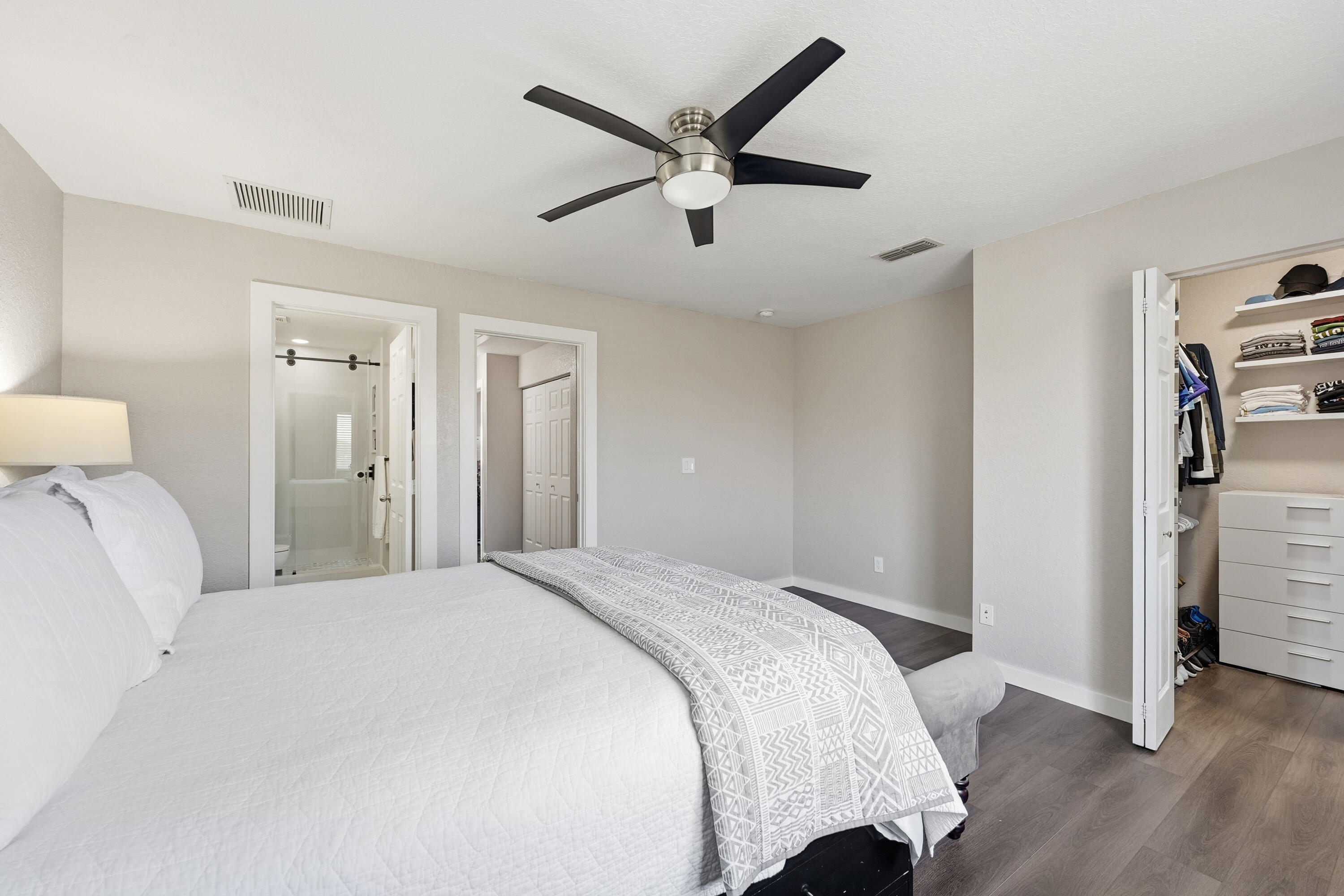 THIRD REPLAT OF PORTOFINO ISLES - Residential