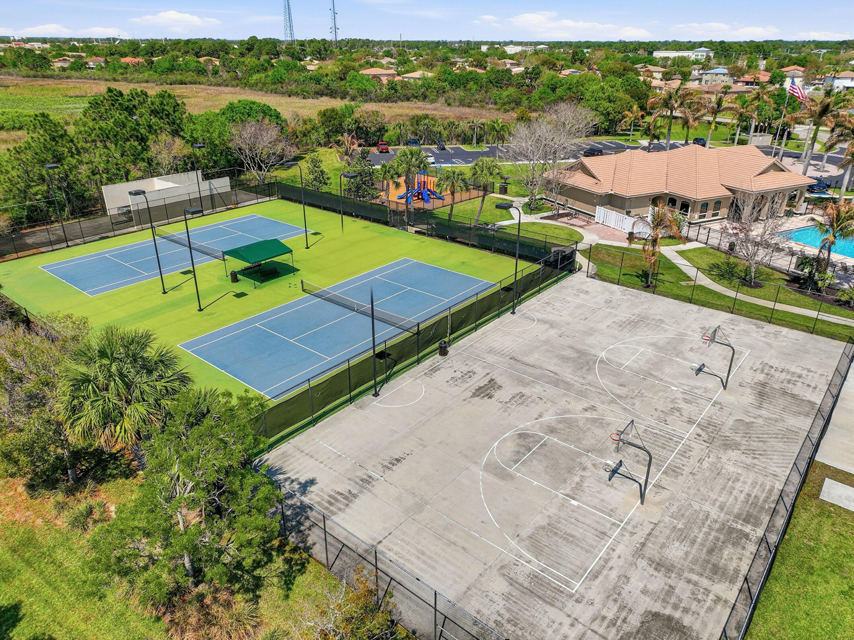 THIRD REPLAT OF PORTOFINO ISLES - Residential