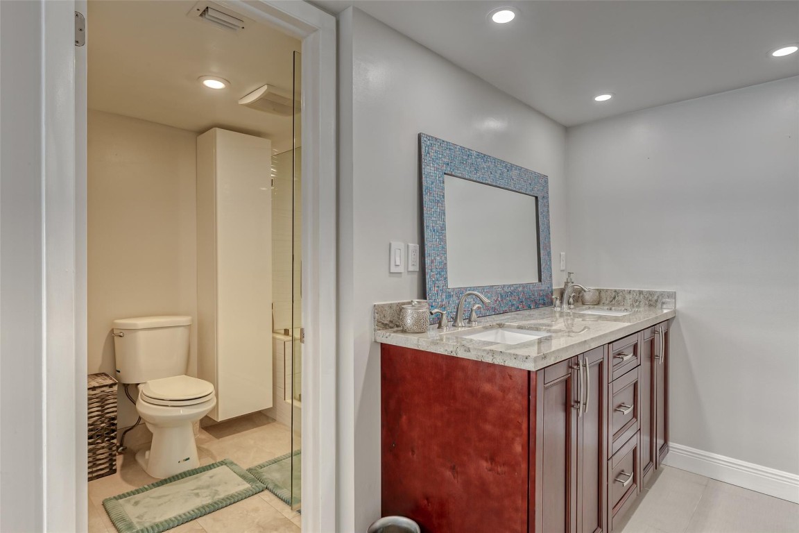 Playa Del Mar Condominium - Residential