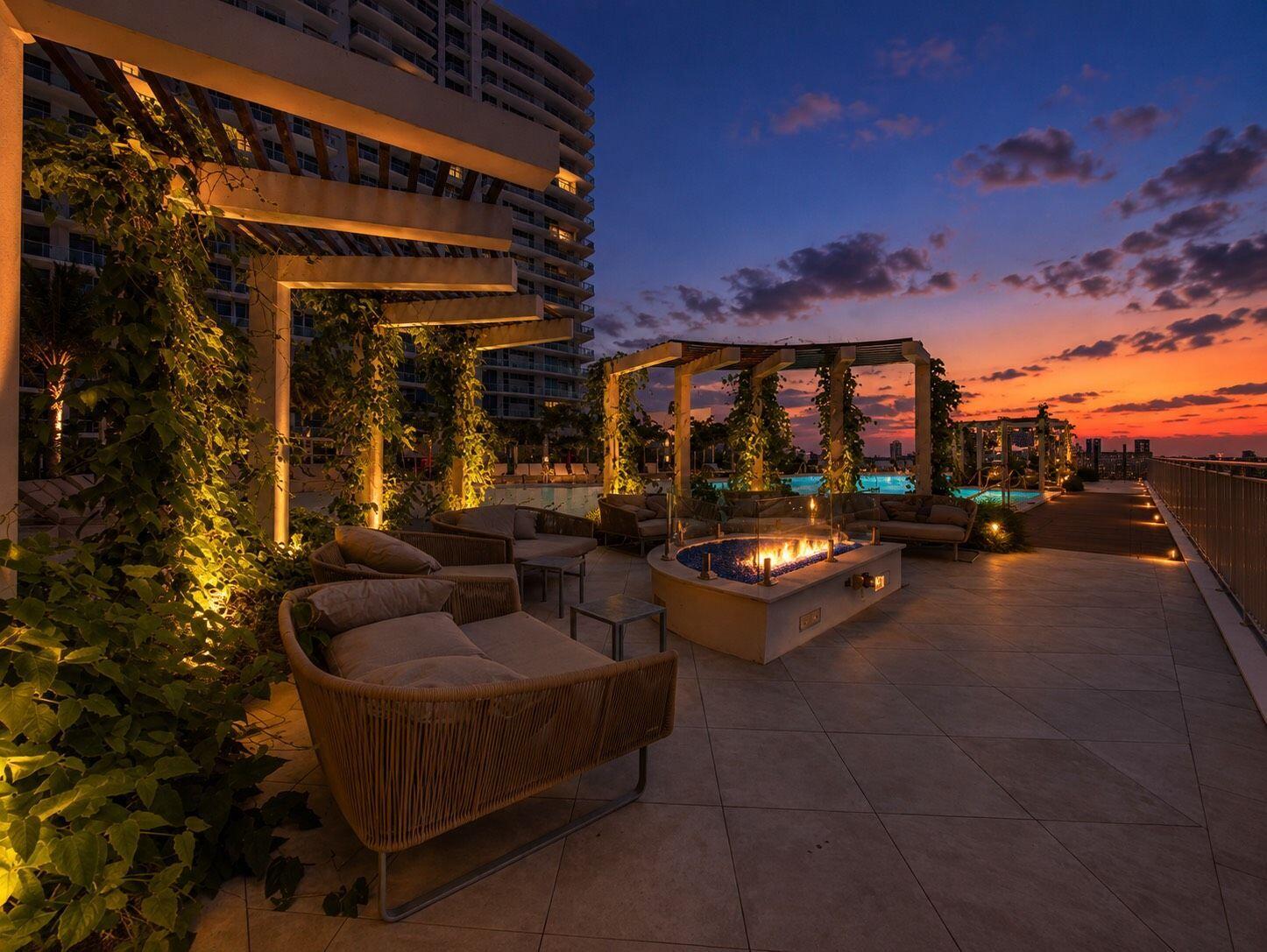 220 Lake Shore Drive 621