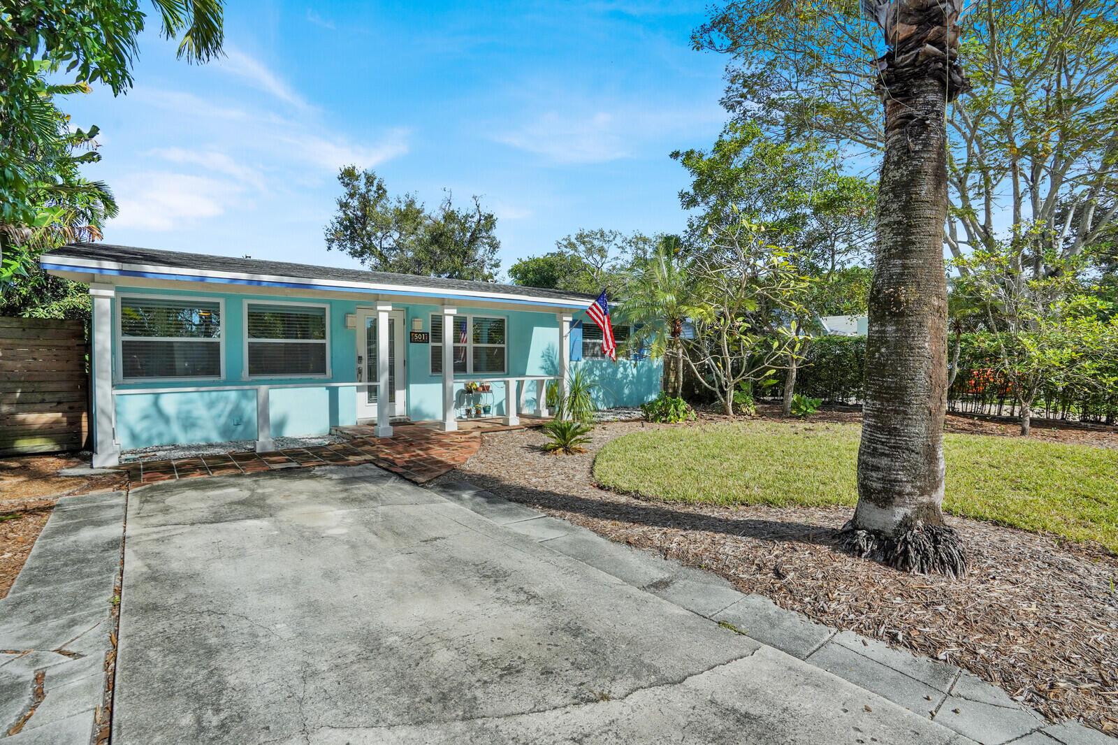 PINEWOOD PLACE / Tarpon R - Residential Lease