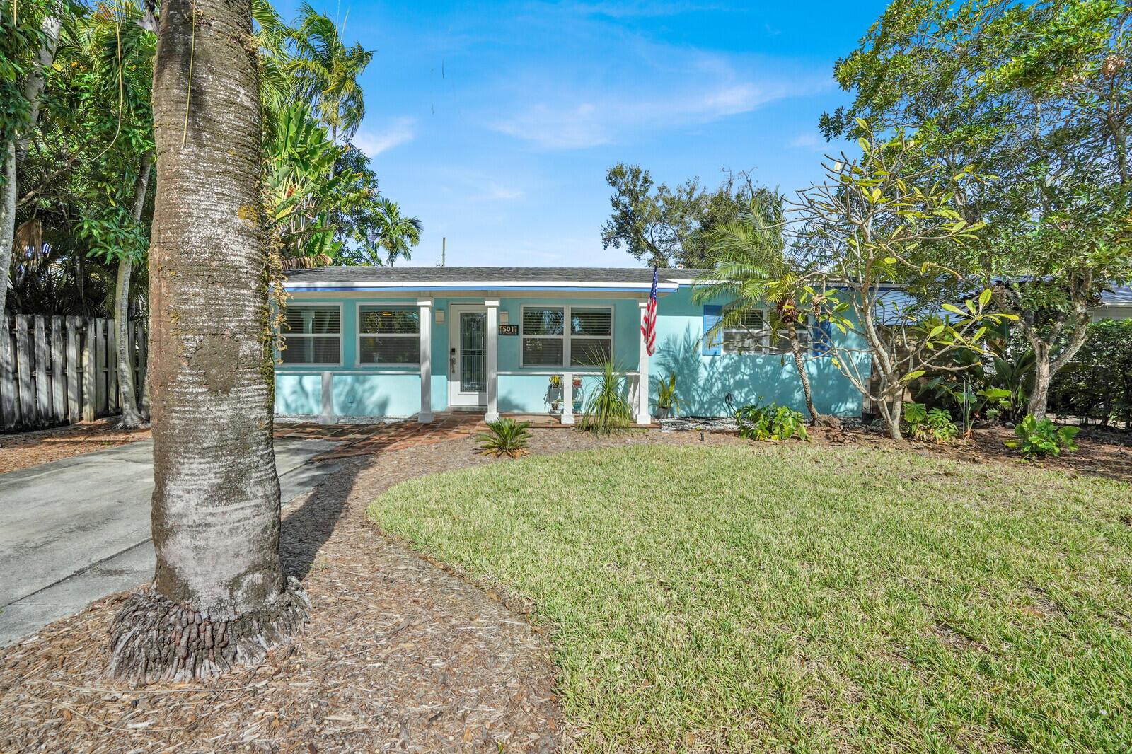 PINEWOOD PLACE / Tarpon R - Residential Lease