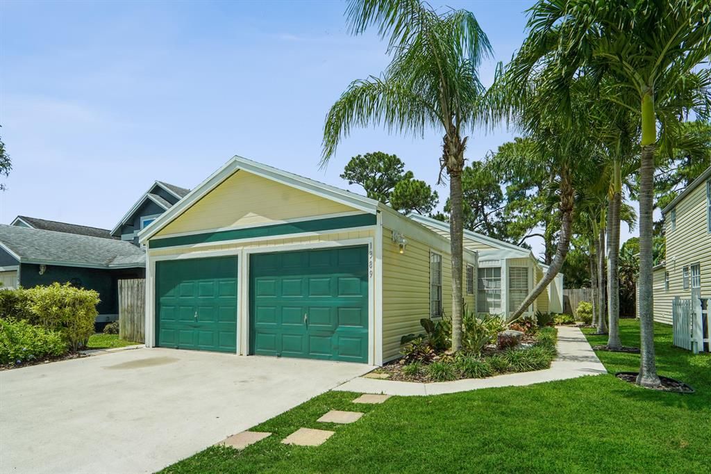 Photo of 1389 Dandelion Lane, West Palm Beach, FL 33415 (MLS # R10795626)