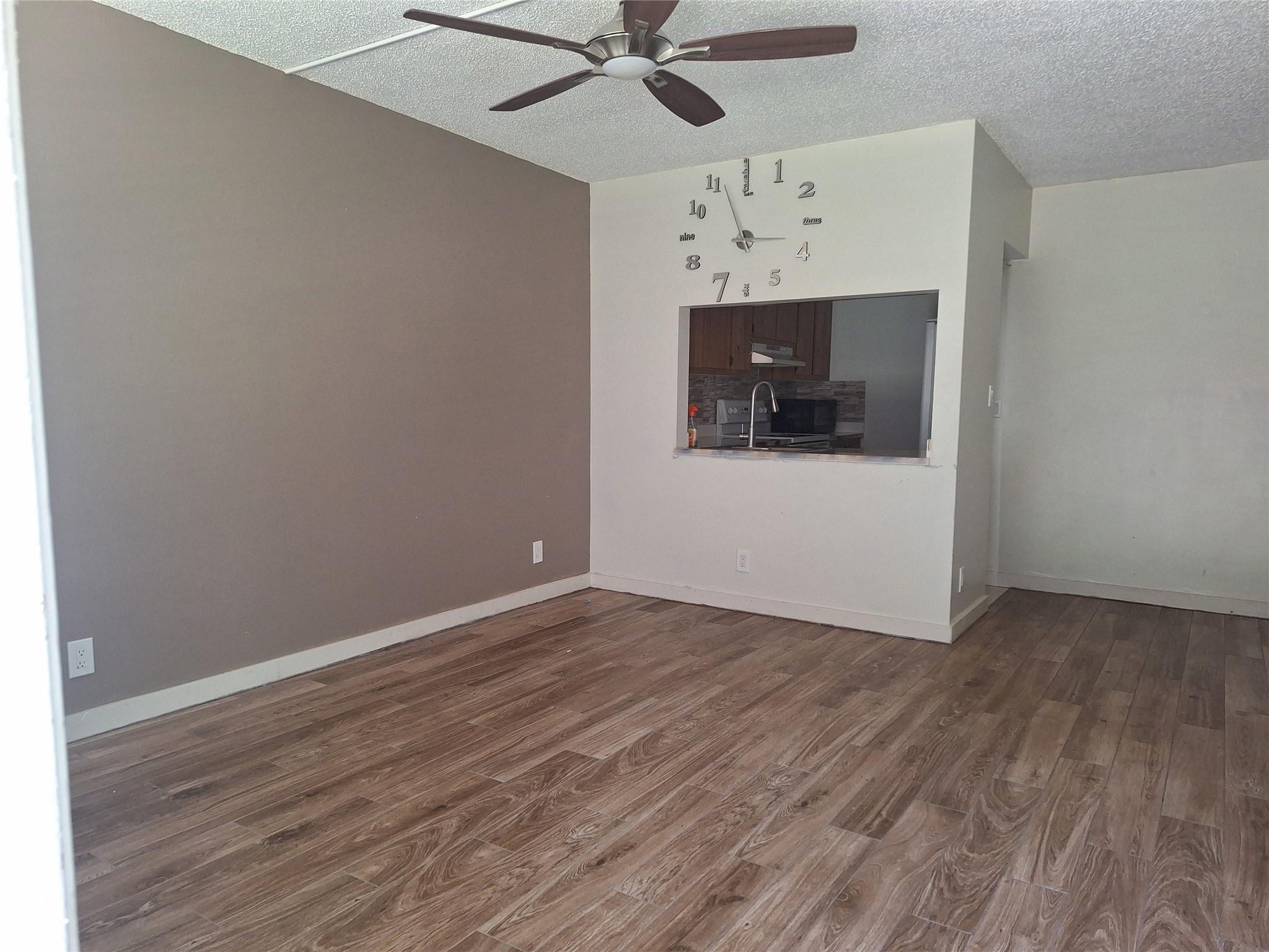 10037 Winding Lake Rd 102