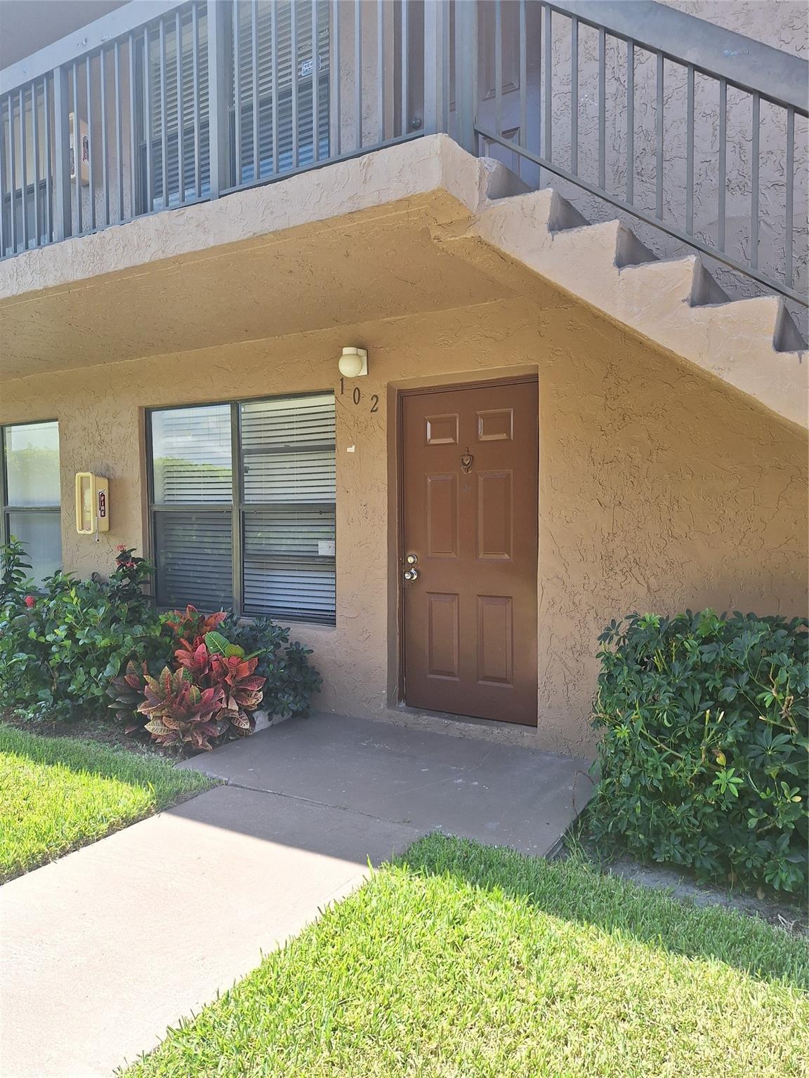 10037 Winding Lake Rd 102