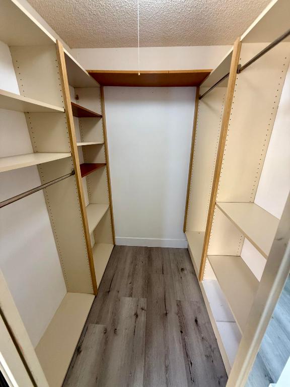 VILLAGE OF SANDALWOOD LAKES SO - Residential