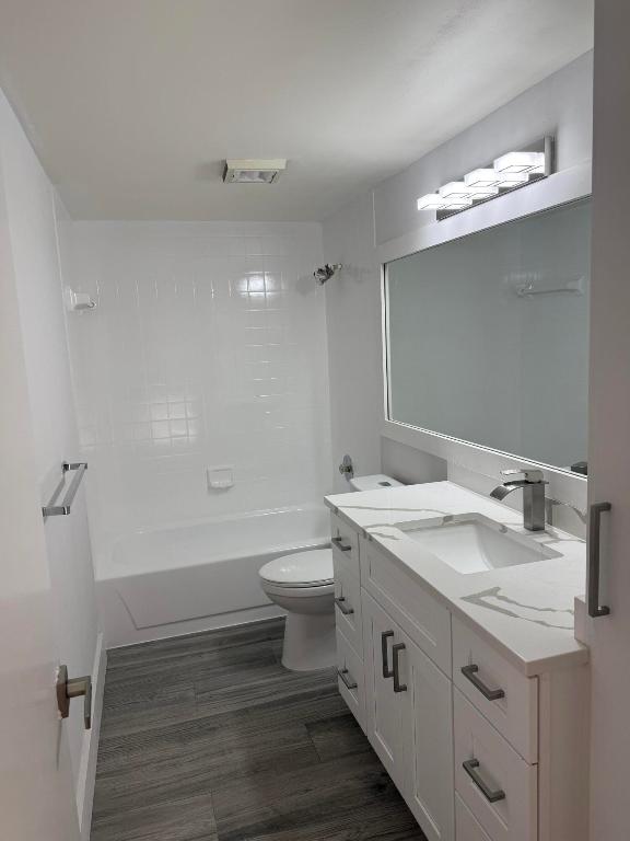 VILLAGE OF SANDALWOOD LAKES SO - Residential