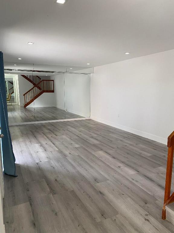 VILLAGE OF SANDALWOOD LAKES SO - Residential