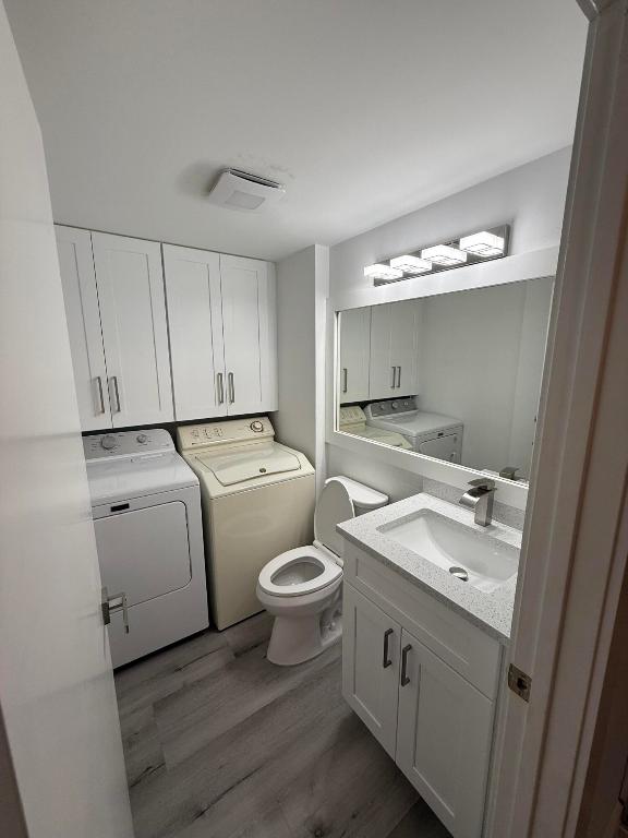 VILLAGE OF SANDALWOOD LAKES SO - Residential