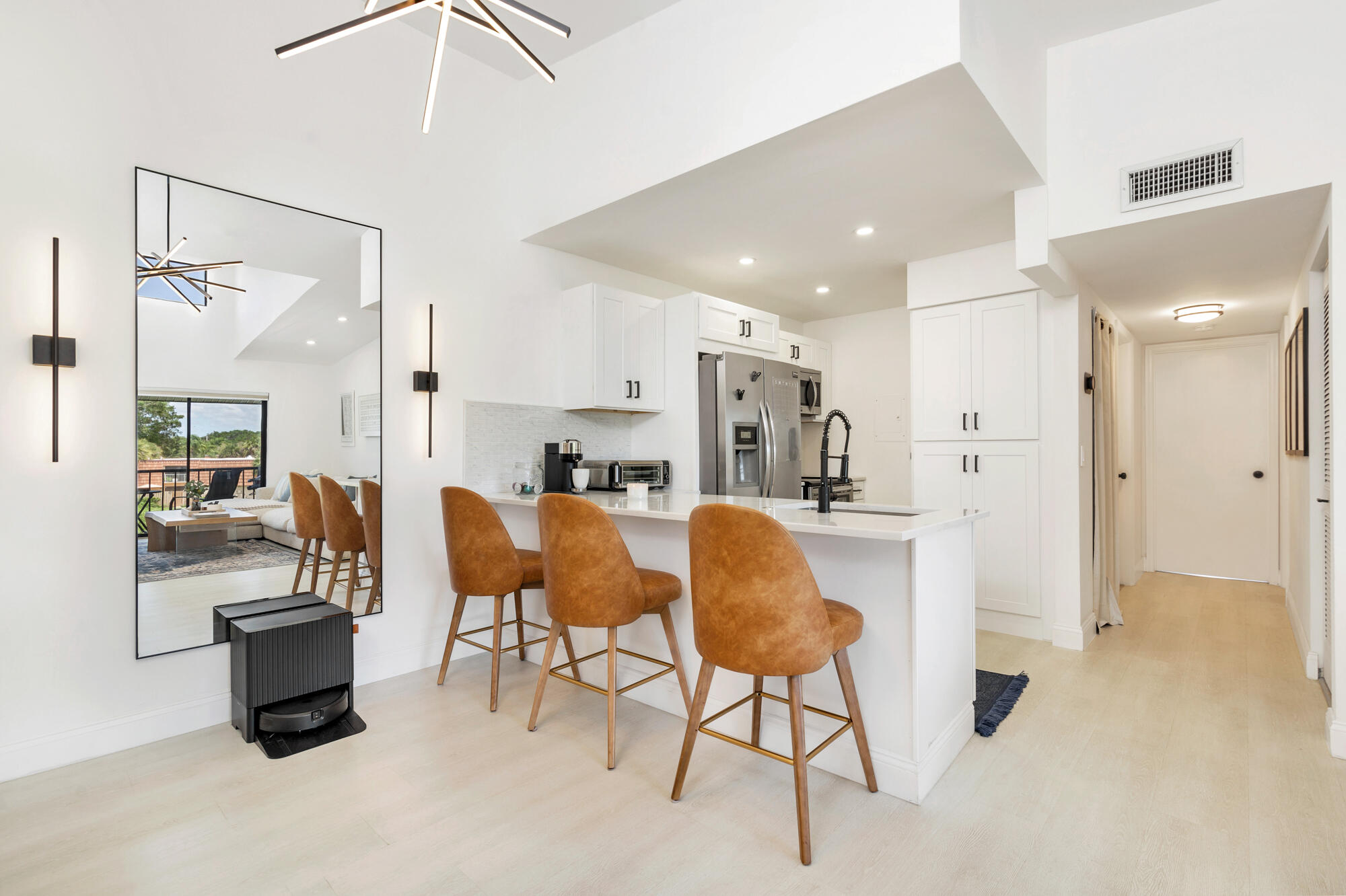 1008 Green Pine Boulevard H3