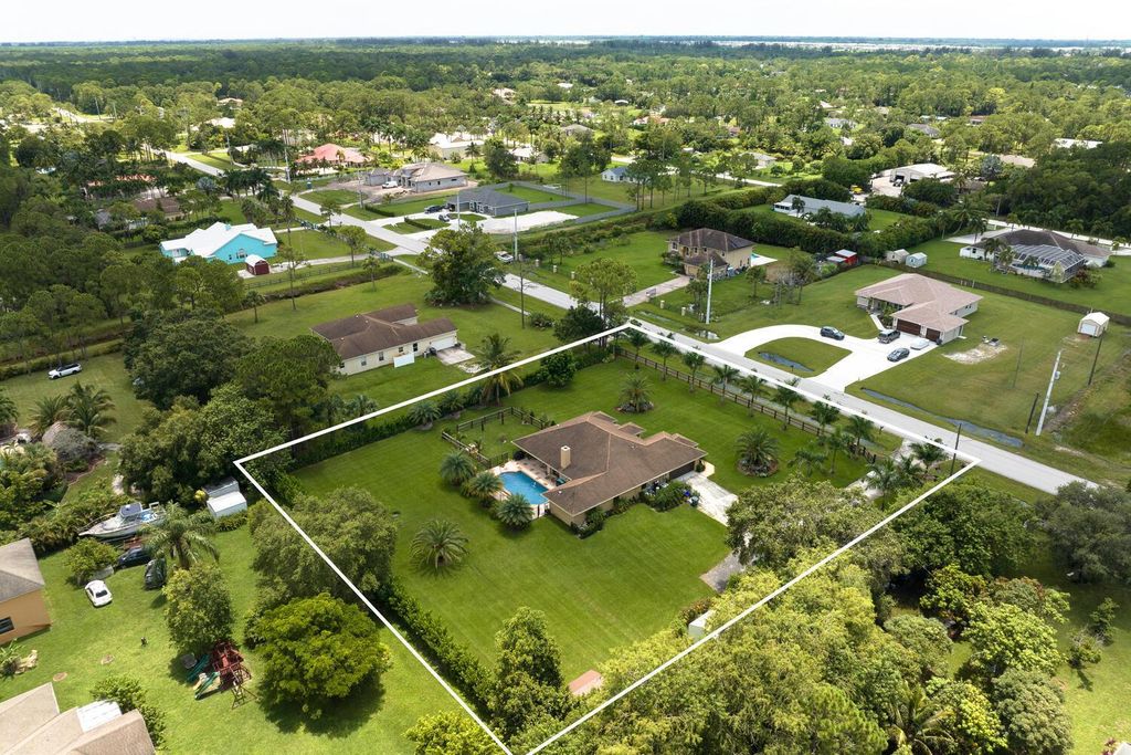Photo of 17315 Orange Boulevard, Loxahatchee, FL 33470 (MLS # R10909335)