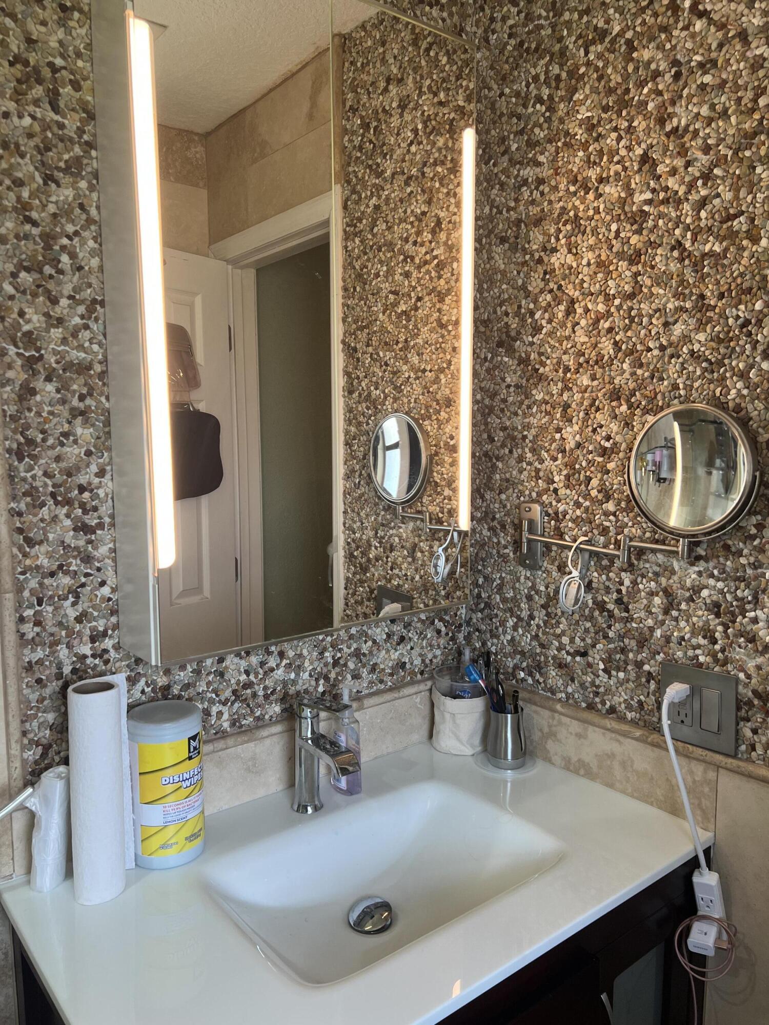 CORAL SPRINGS VILLAGE GREEN - Residential