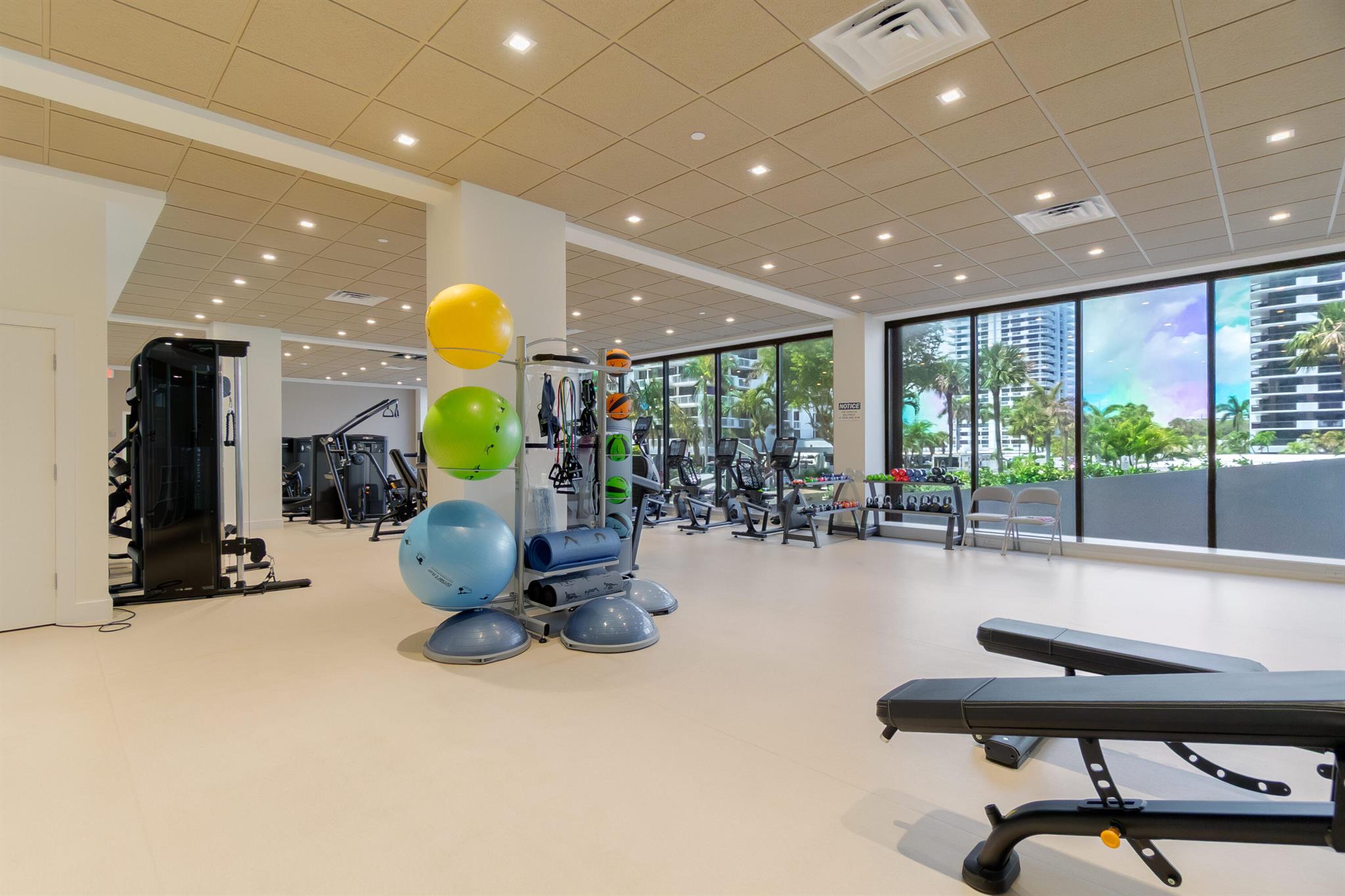 OLD PORT COVE LAKE POINT - Residential