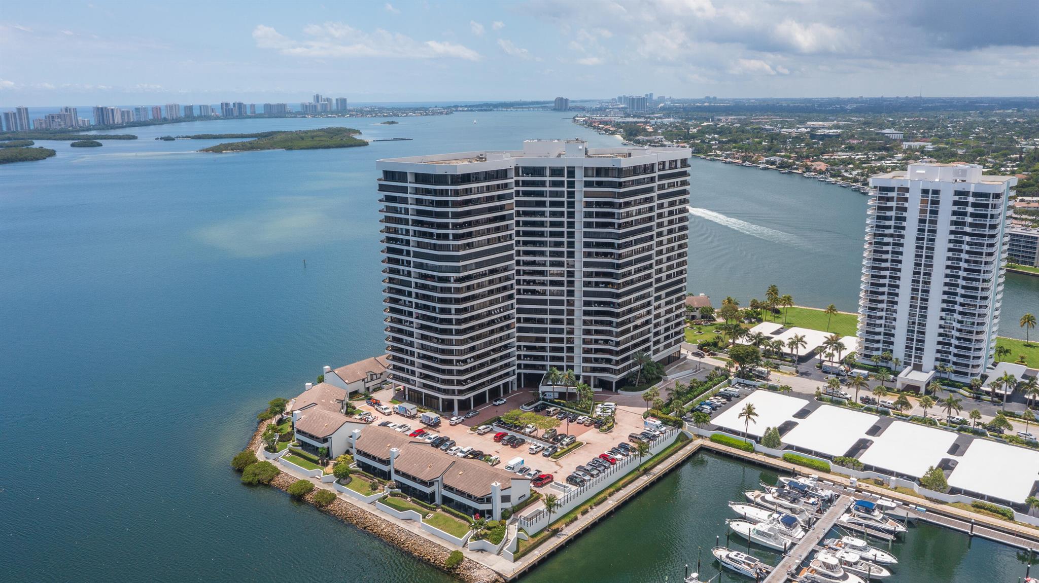 100 Lakeshore Drive 1954