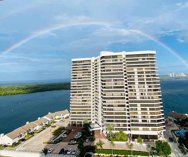 OLD PORT COVE LAKE POINT TOWER CONDO - Residential