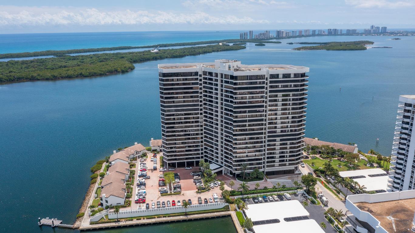 OLD PORT COVE LAKE POINT TOWER CONDO - Residential