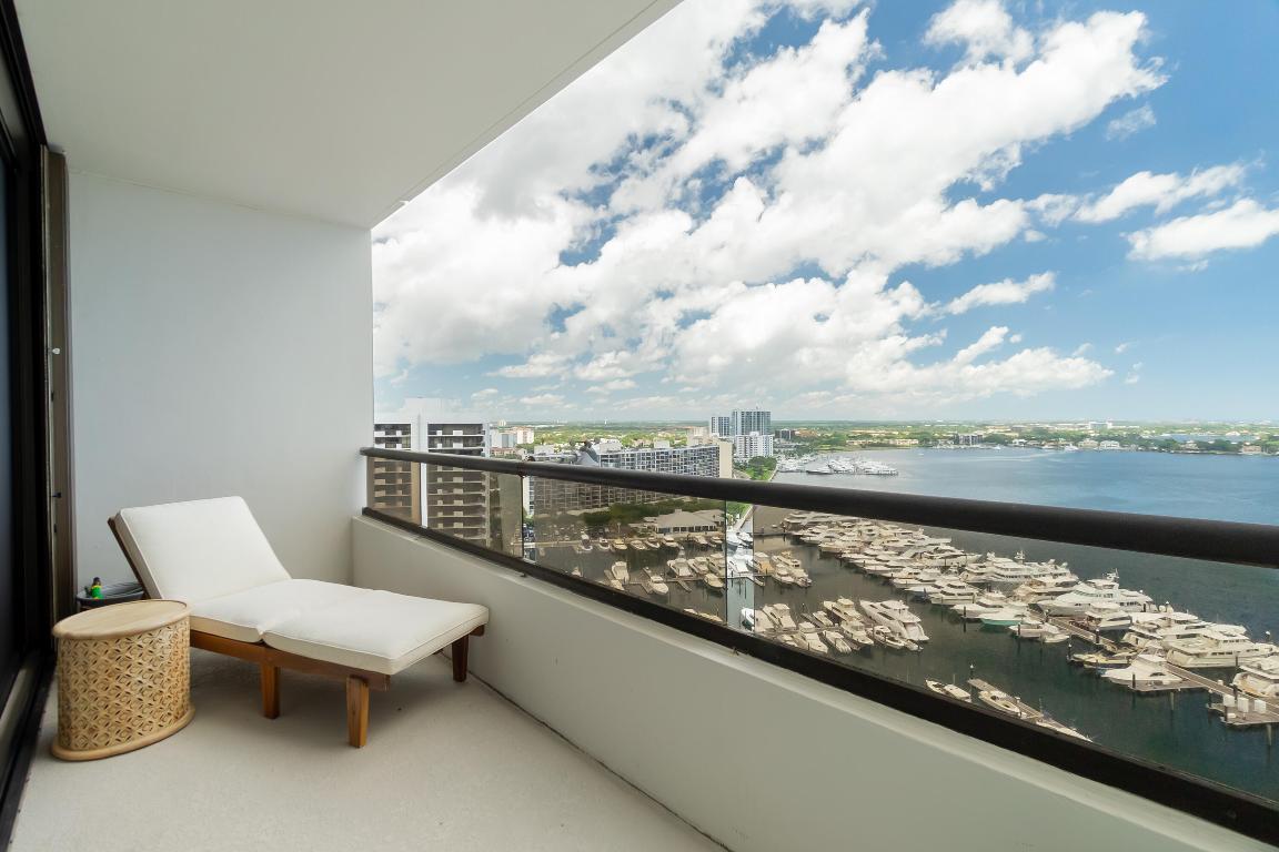 OLD PORT COVE LAKE POINT TOWER CONDO - Residential