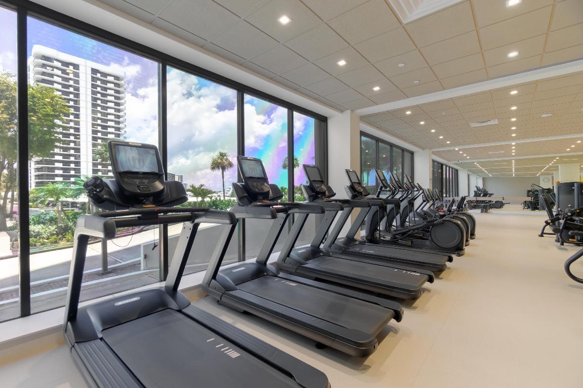 OLD PORT COVE LAKE POINT TOWER CONDO - Residential