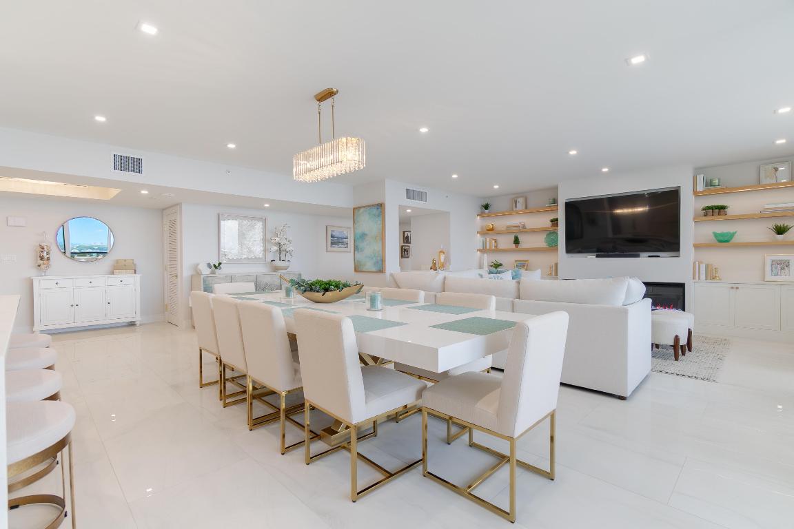 OLD PORT COVE LAKE POINT TOWER CONDO - Residential