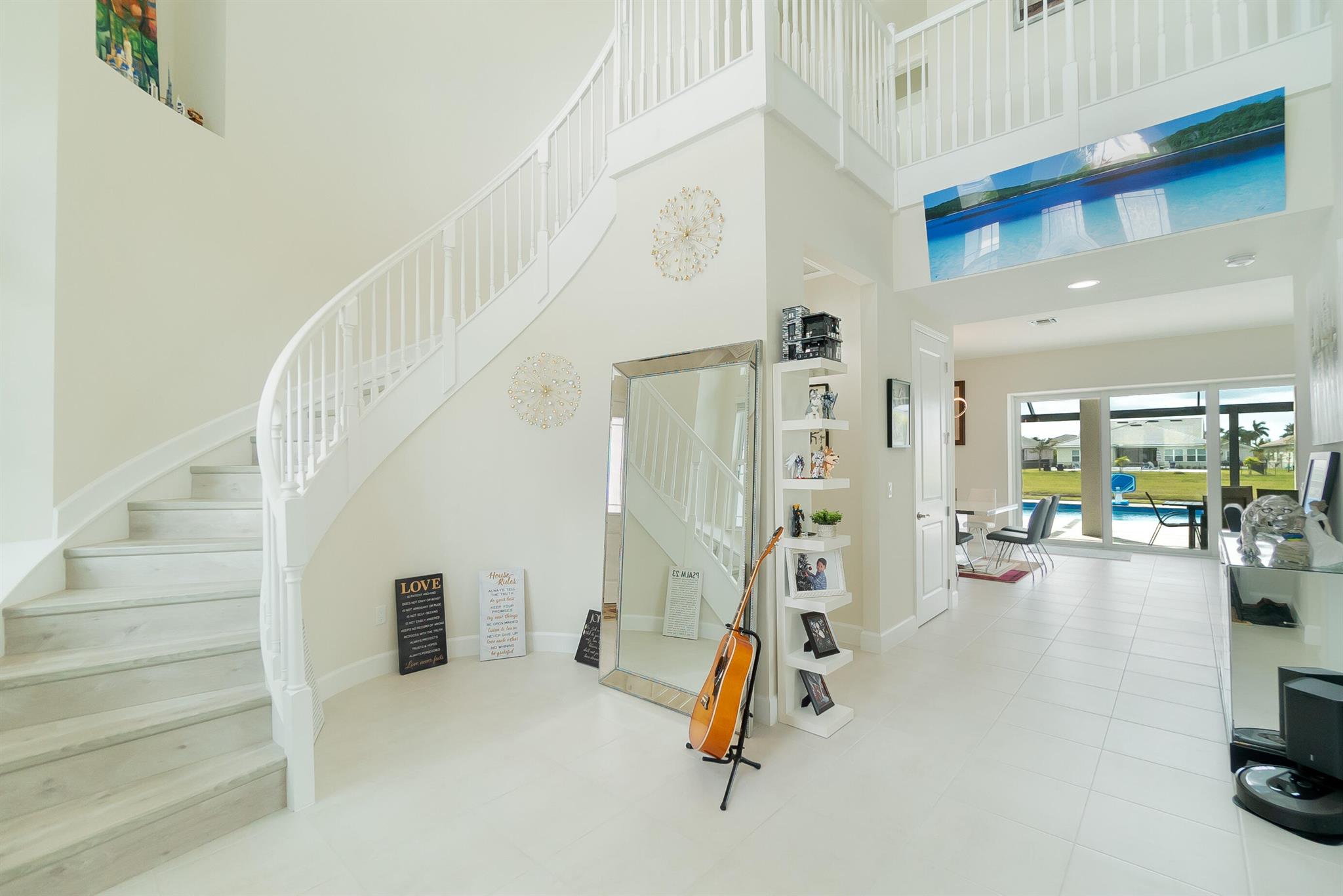 15876 Meadowlark Court
