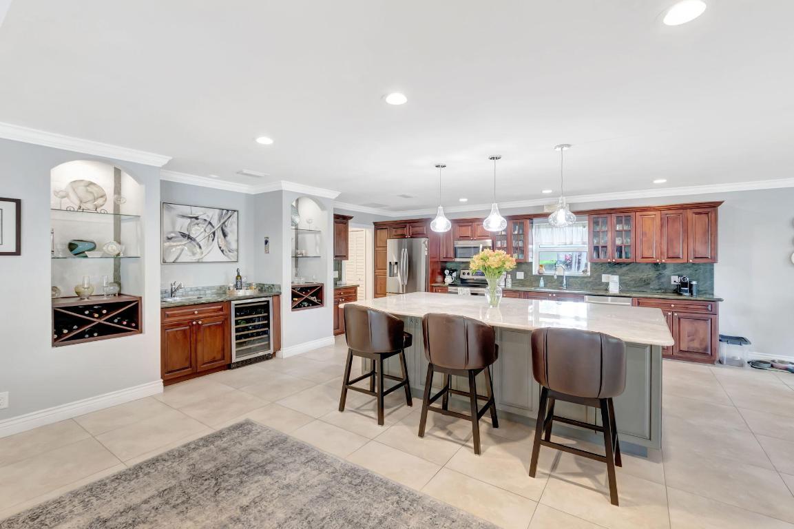 DELRAY DUNES - Residential