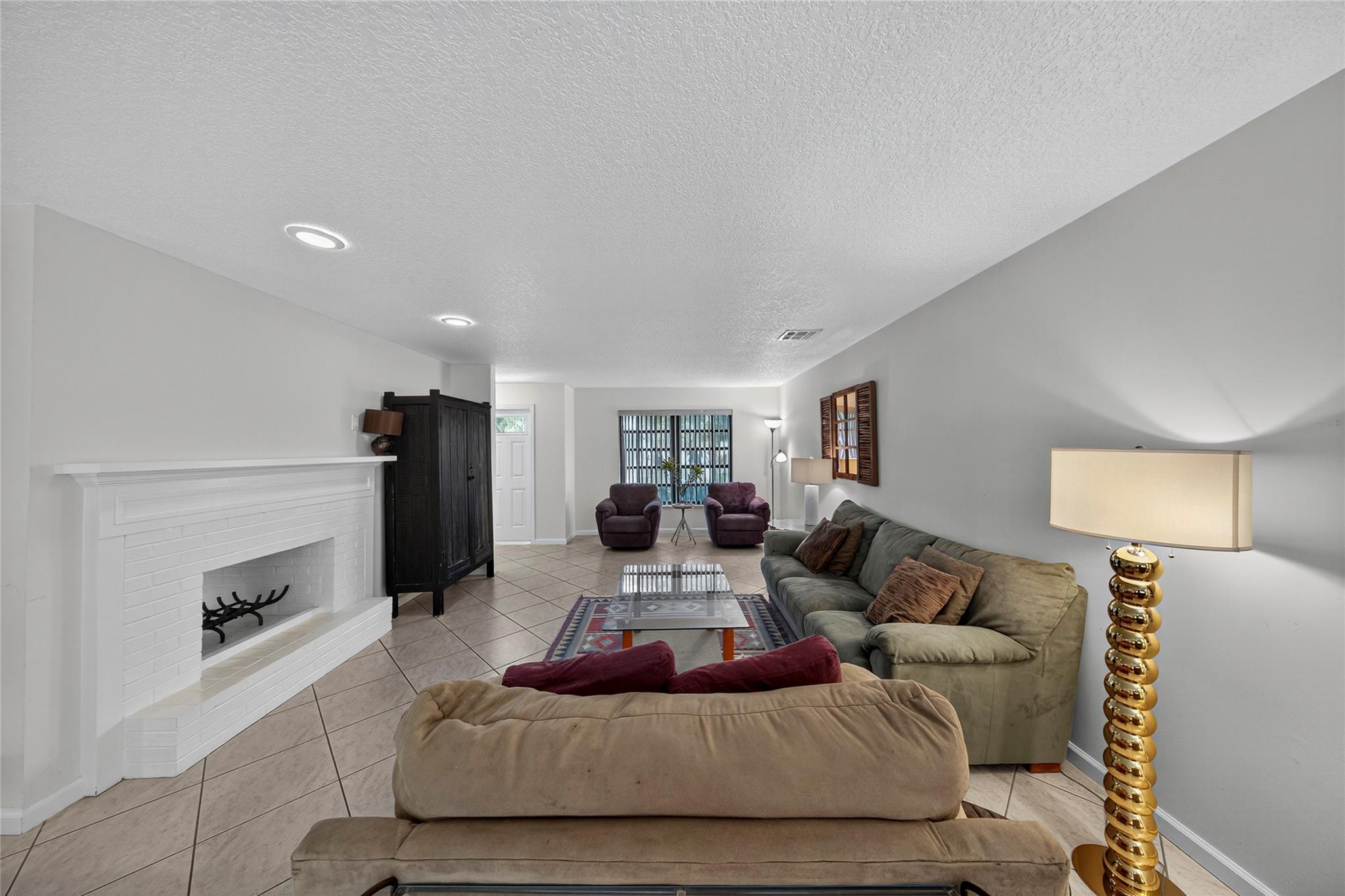 Albert Lakes Garden Unrec - Residential