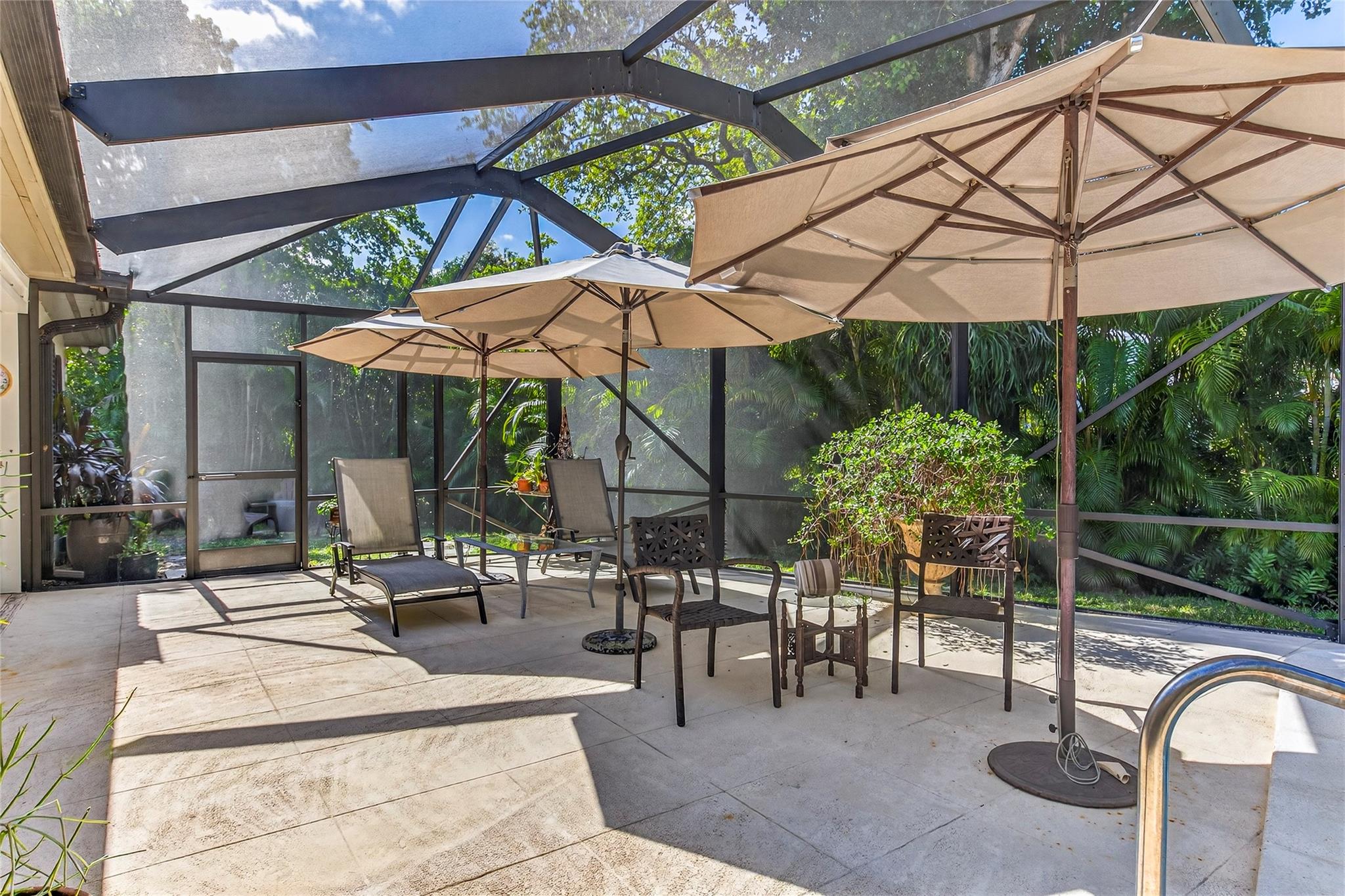 Albert Lakes Garden Unrec - Residential