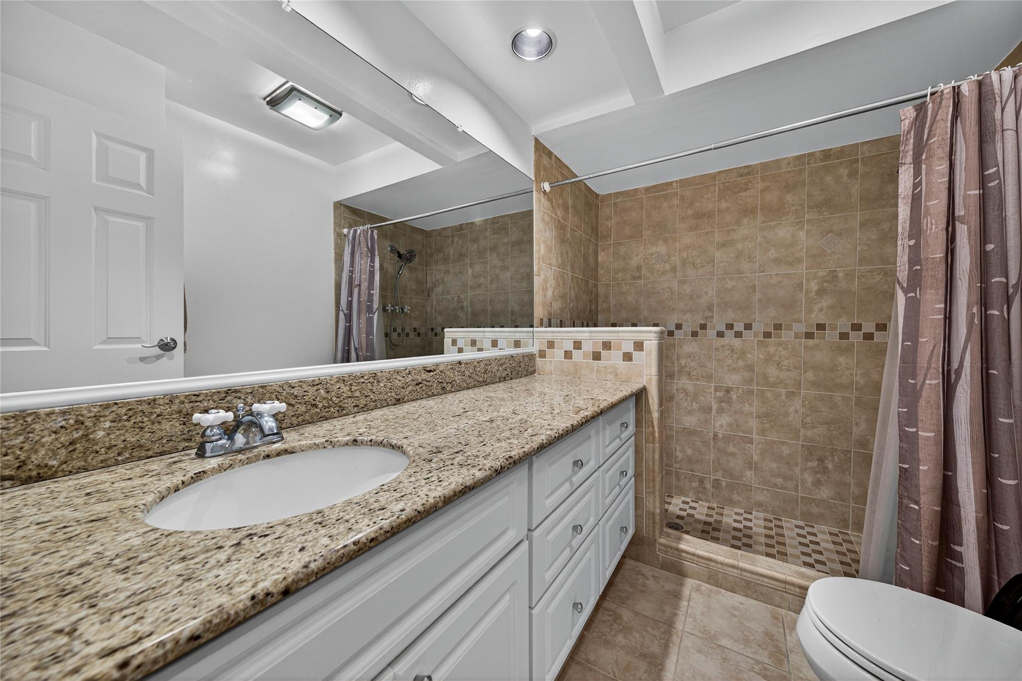 Albert Lakes Garden Unrec - Residential