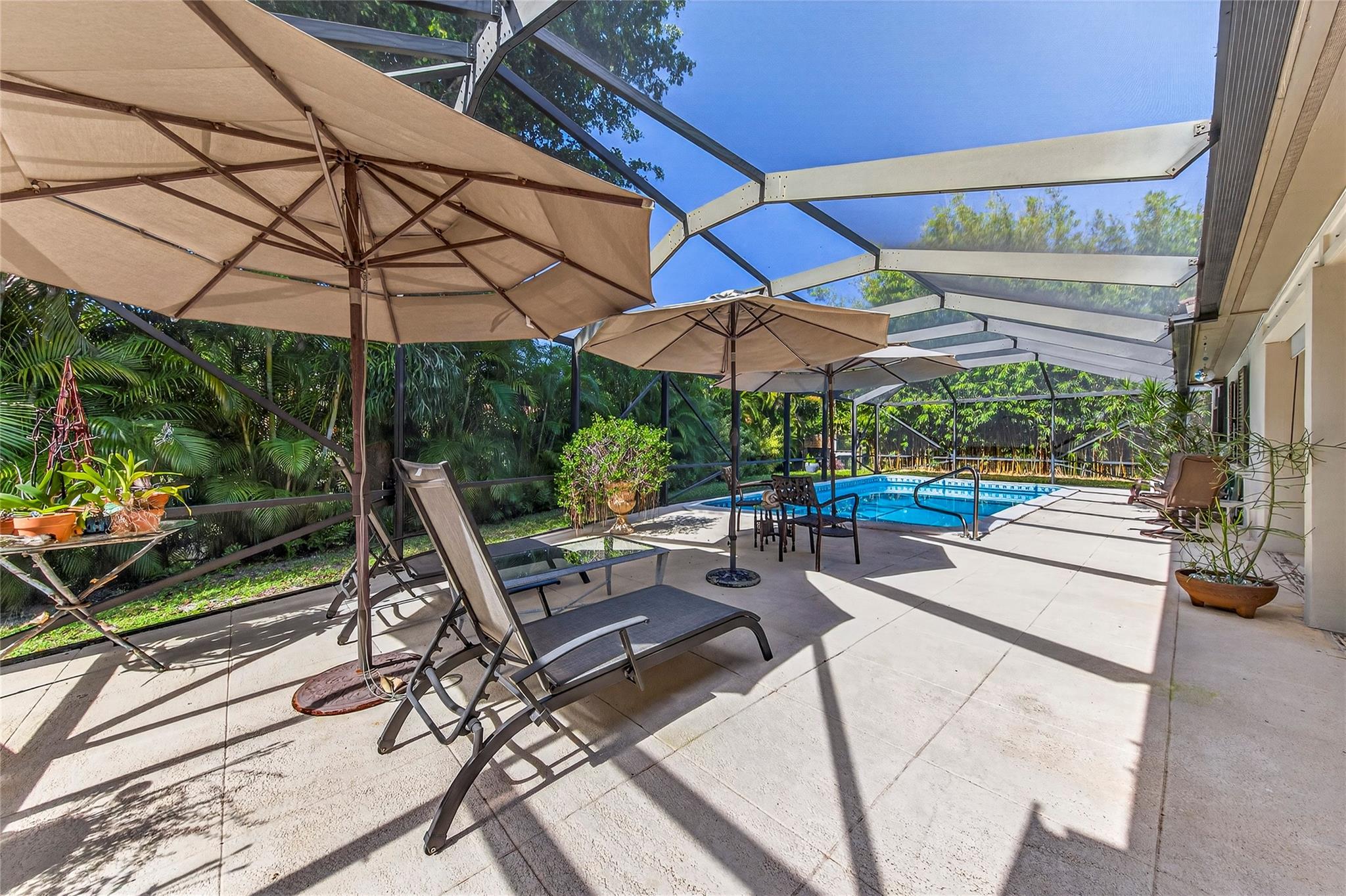 Albert Lakes Garden Unrec - Residential