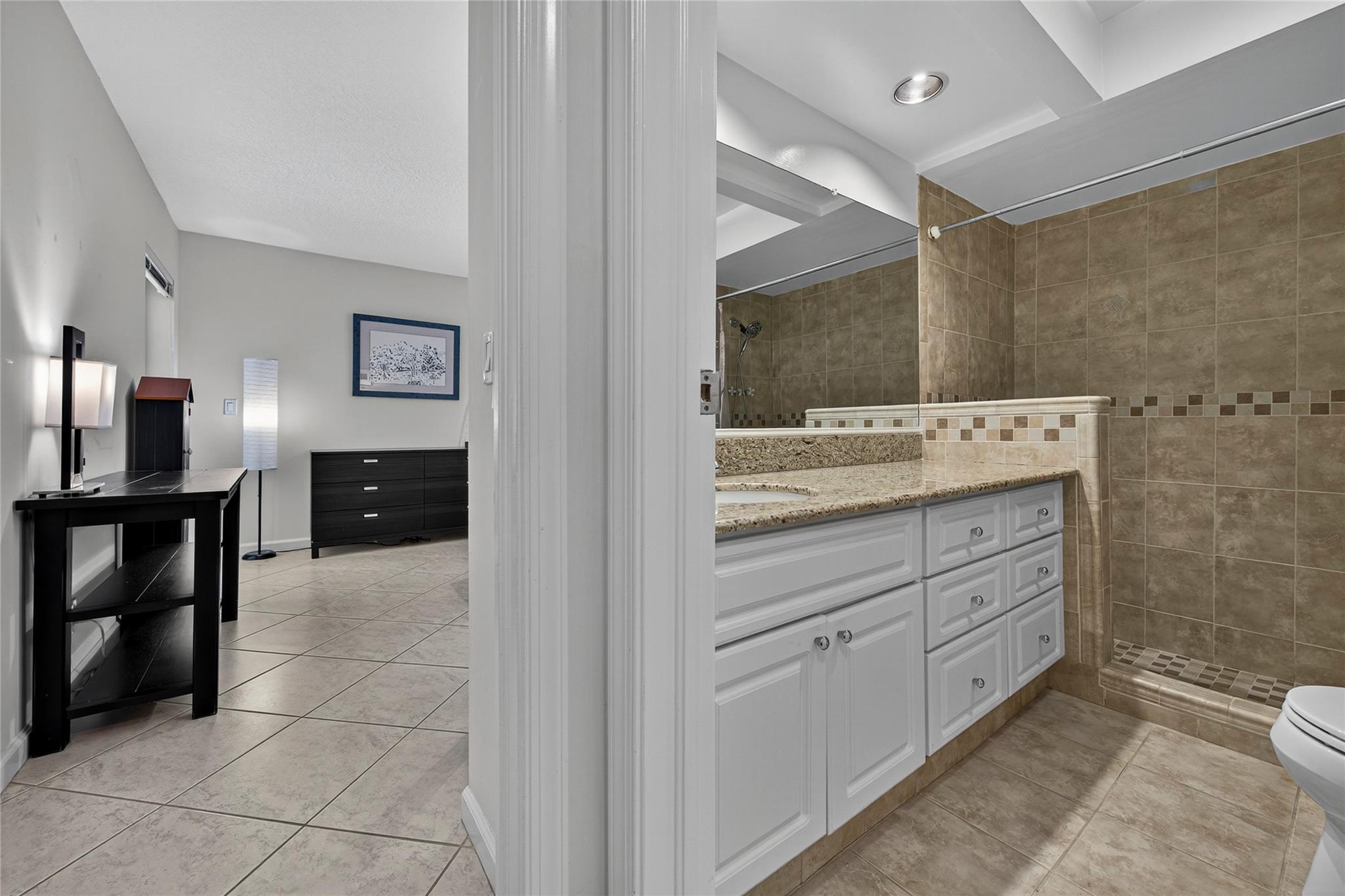 Albert Lakes Garden Unrec - Residential