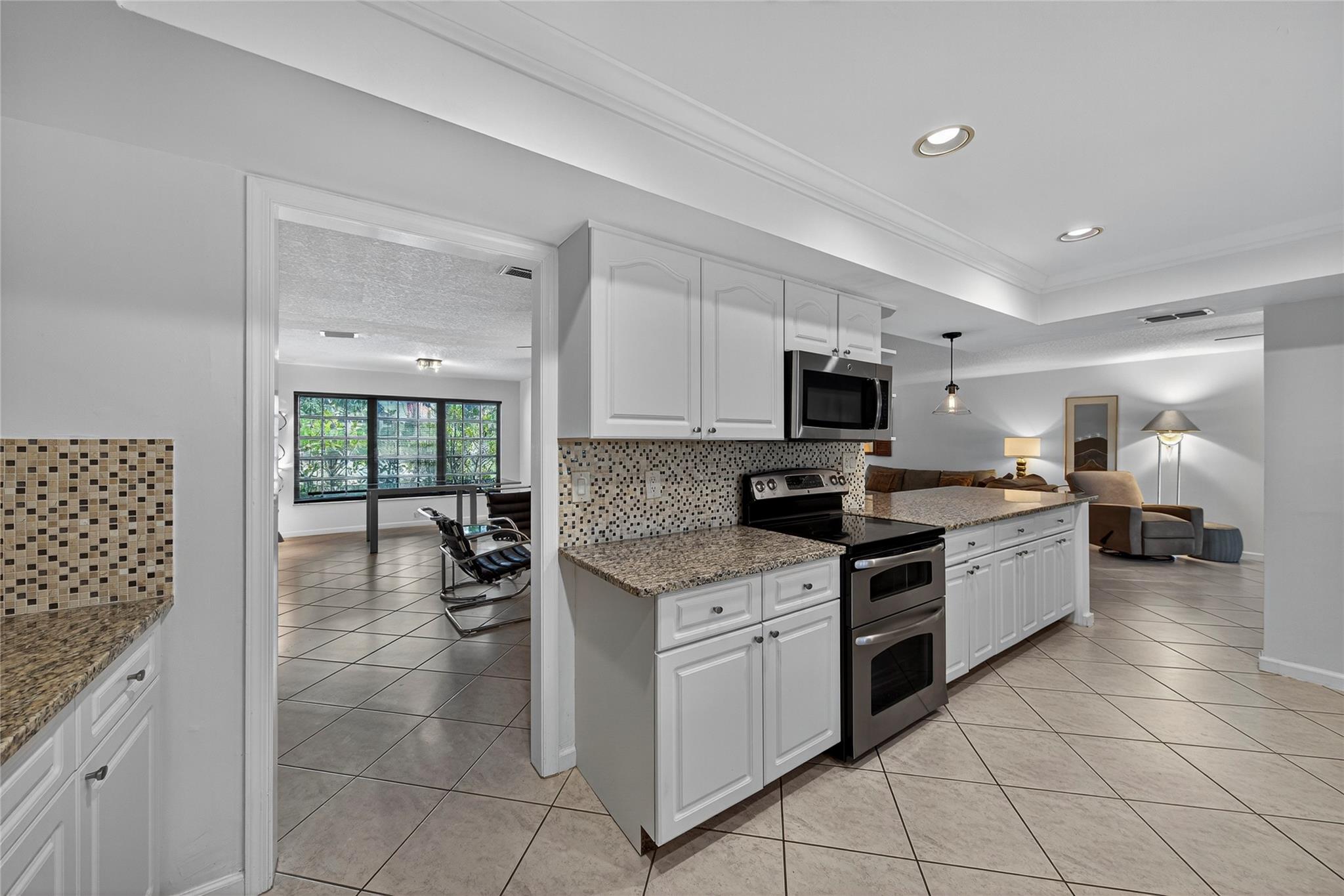 Albert Lakes Garden Unrec - Residential