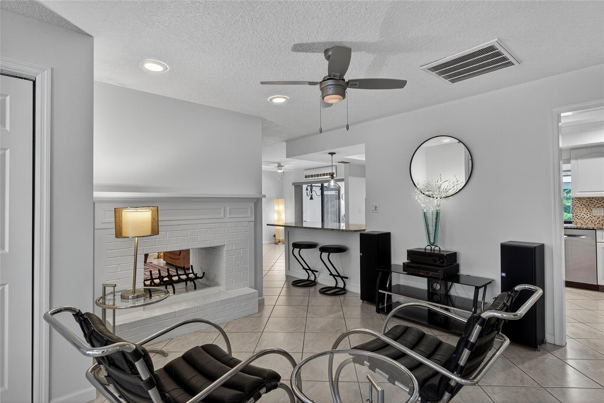 Albert Lakes Garden Unrec - Residential