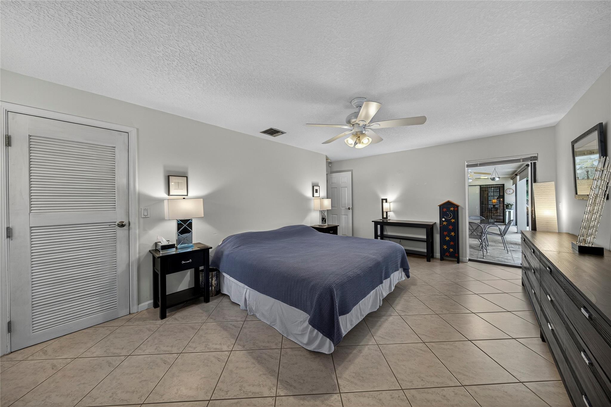 Albert Lakes Garden Unrec - Residential