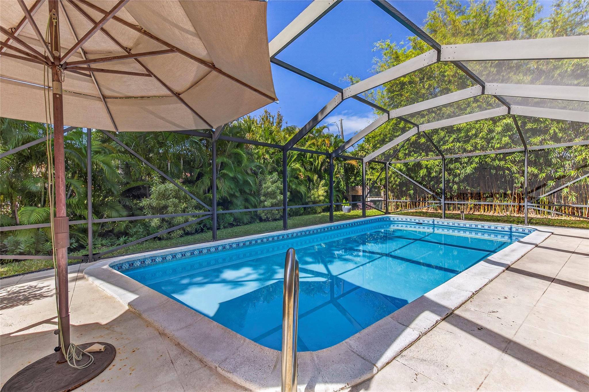 Albert Lakes Garden Unrec - Residential