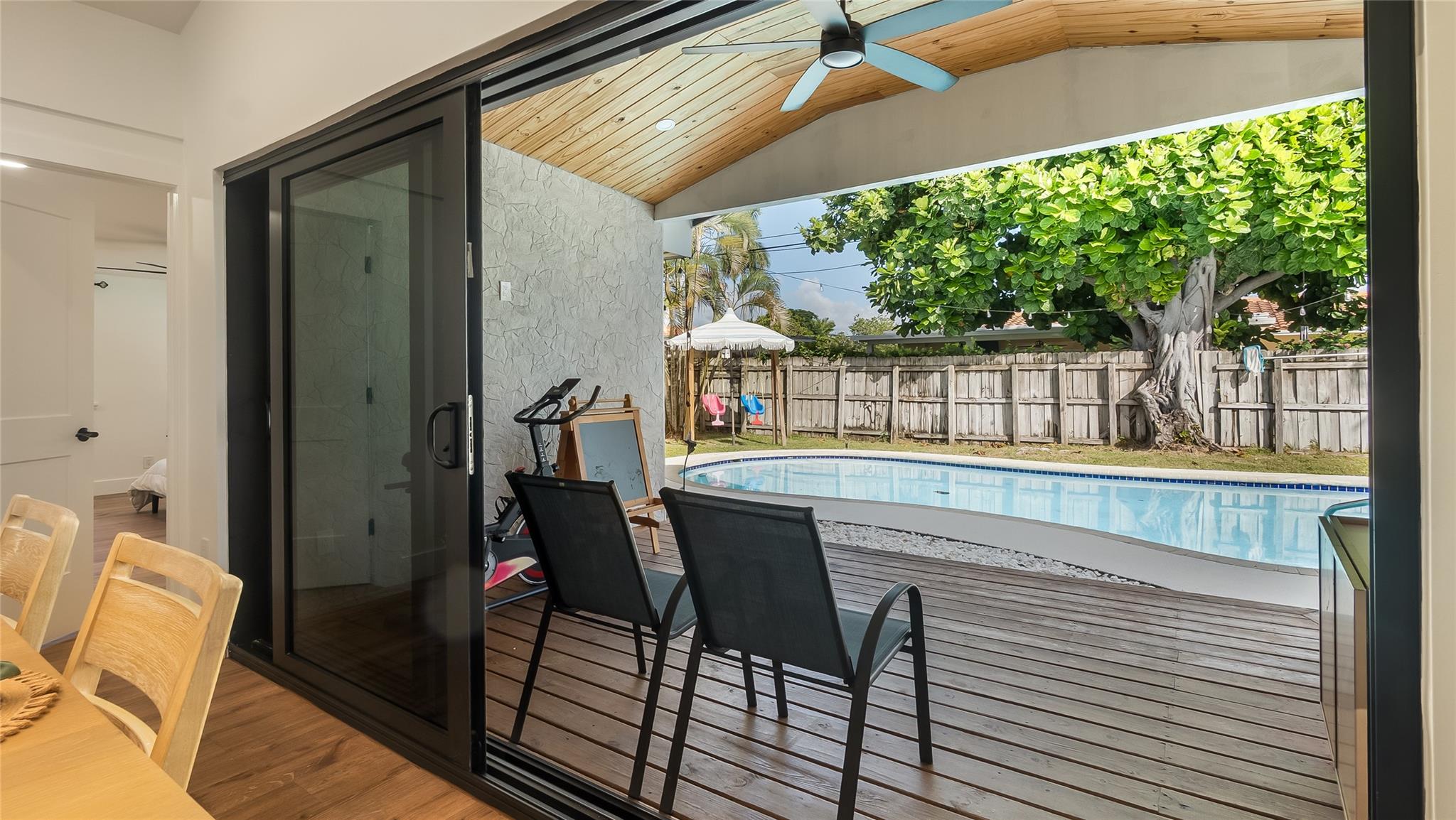 Boca Raton Square Unit 04 - Residential