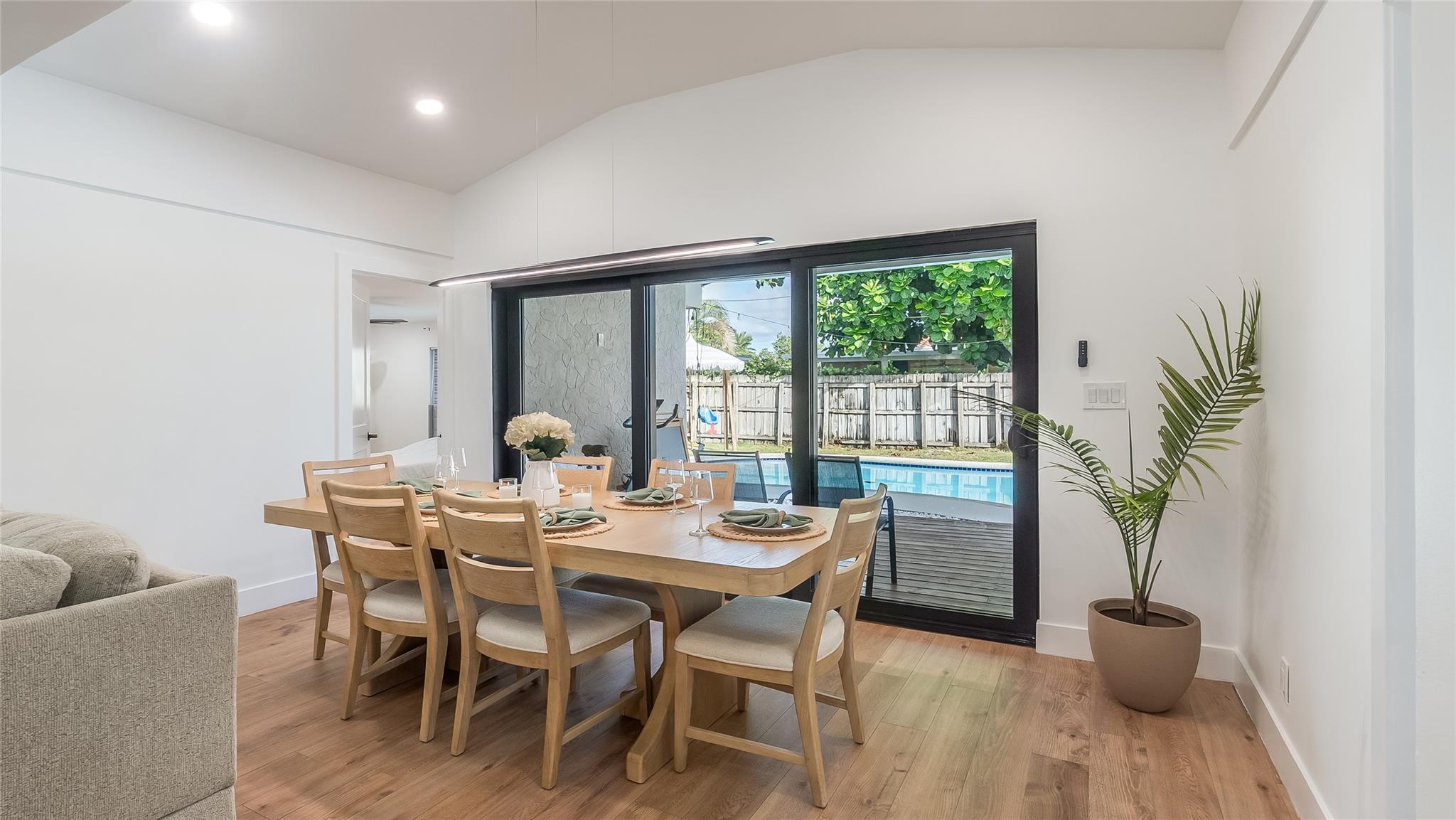 Boca Raton Square Unit 04 - Residential