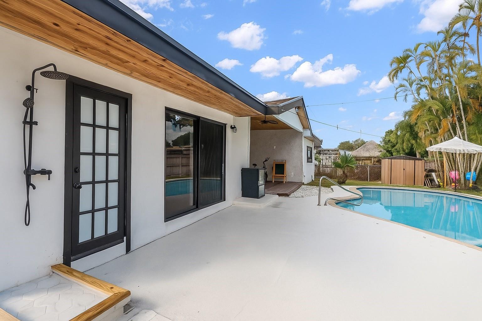 Boca Raton Square Unit 04 - Residential