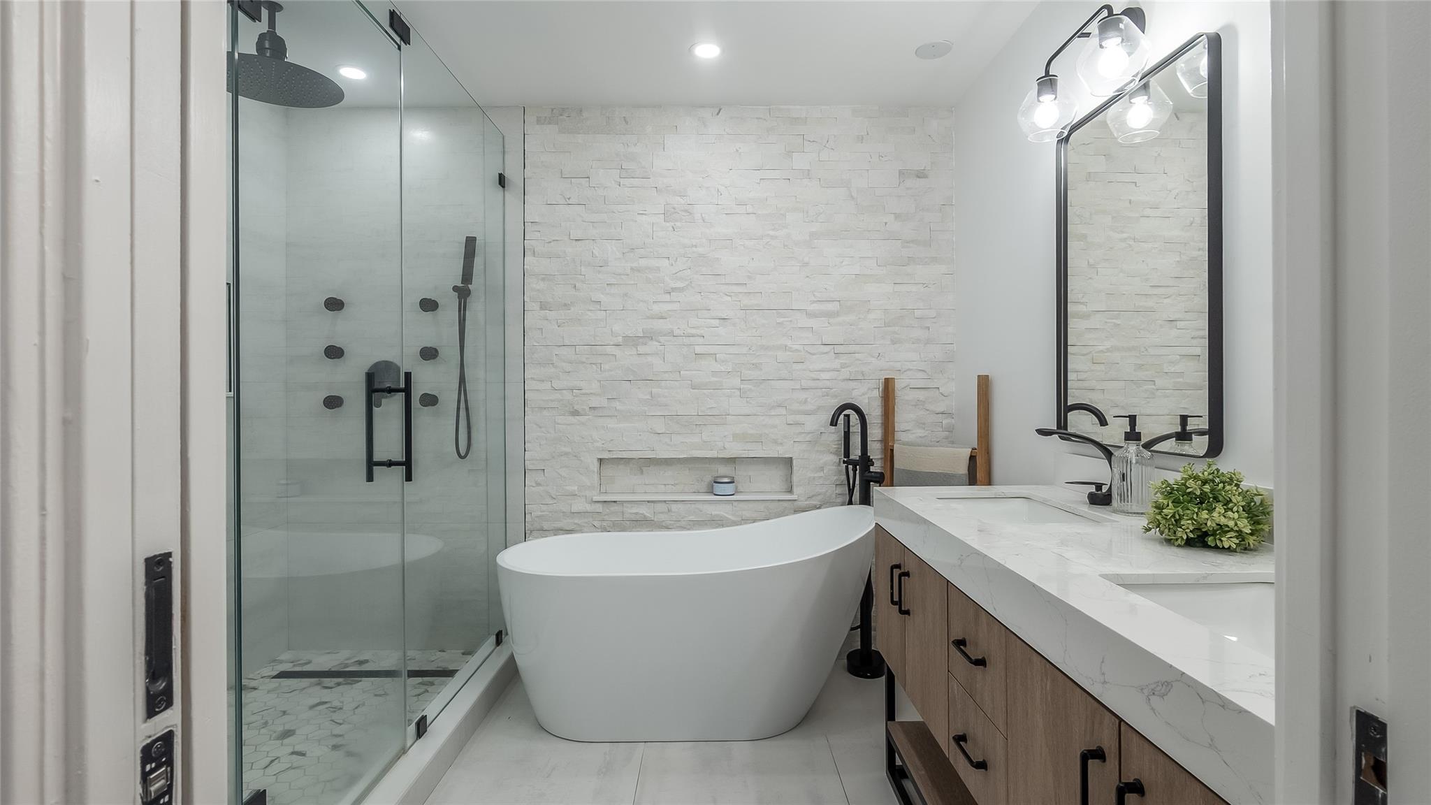Boca Raton Square Unit 04 - Residential