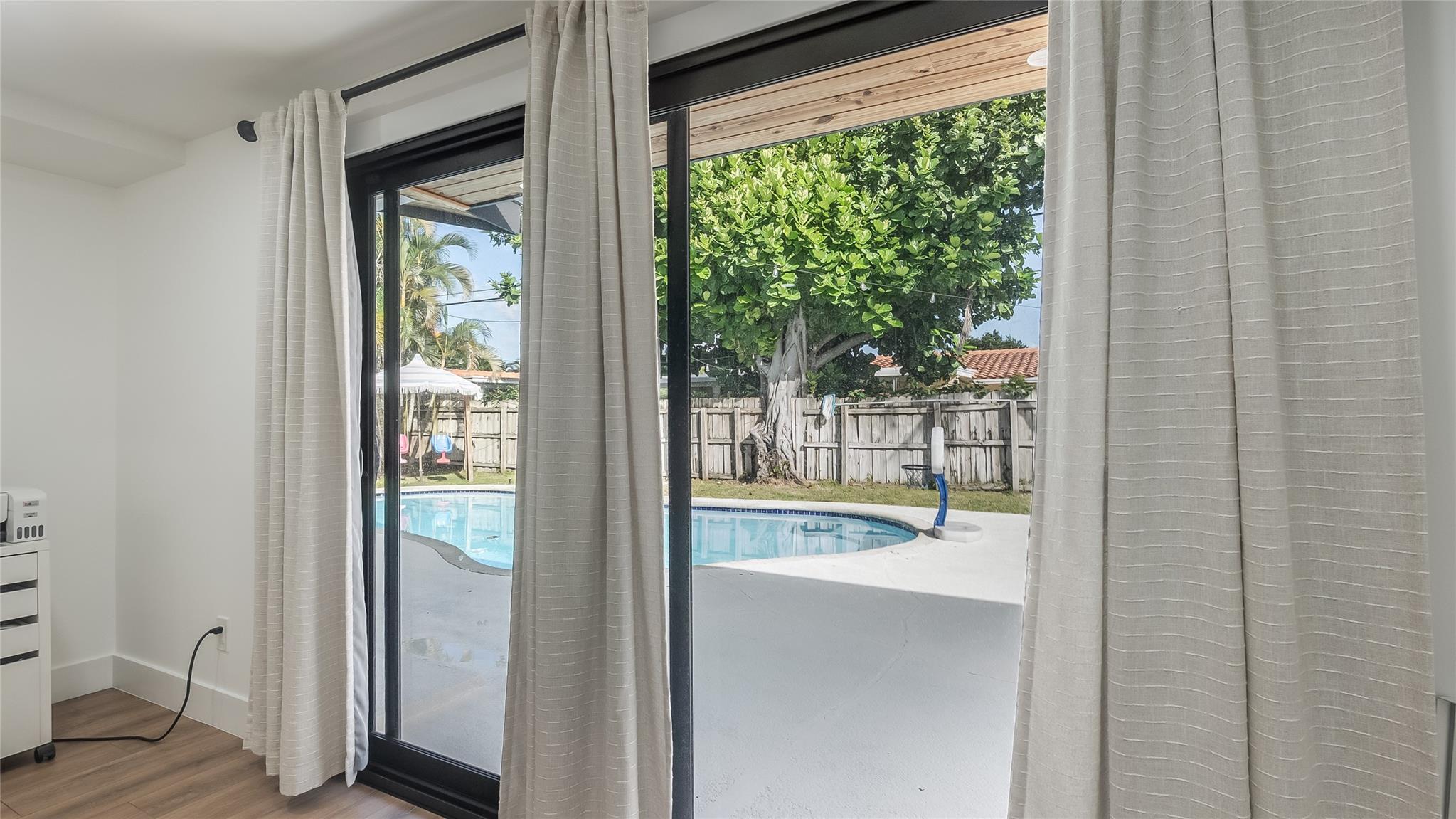 Boca Raton Square Unit 04 - Residential