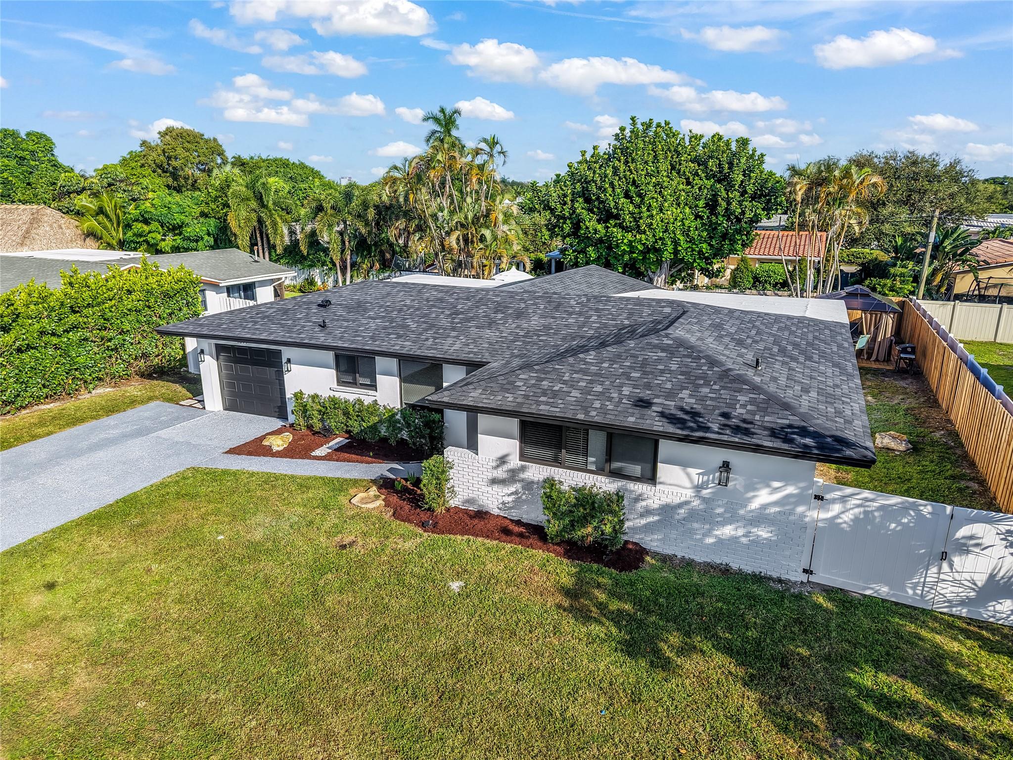 Boca Raton Square Unit 04 - Residential