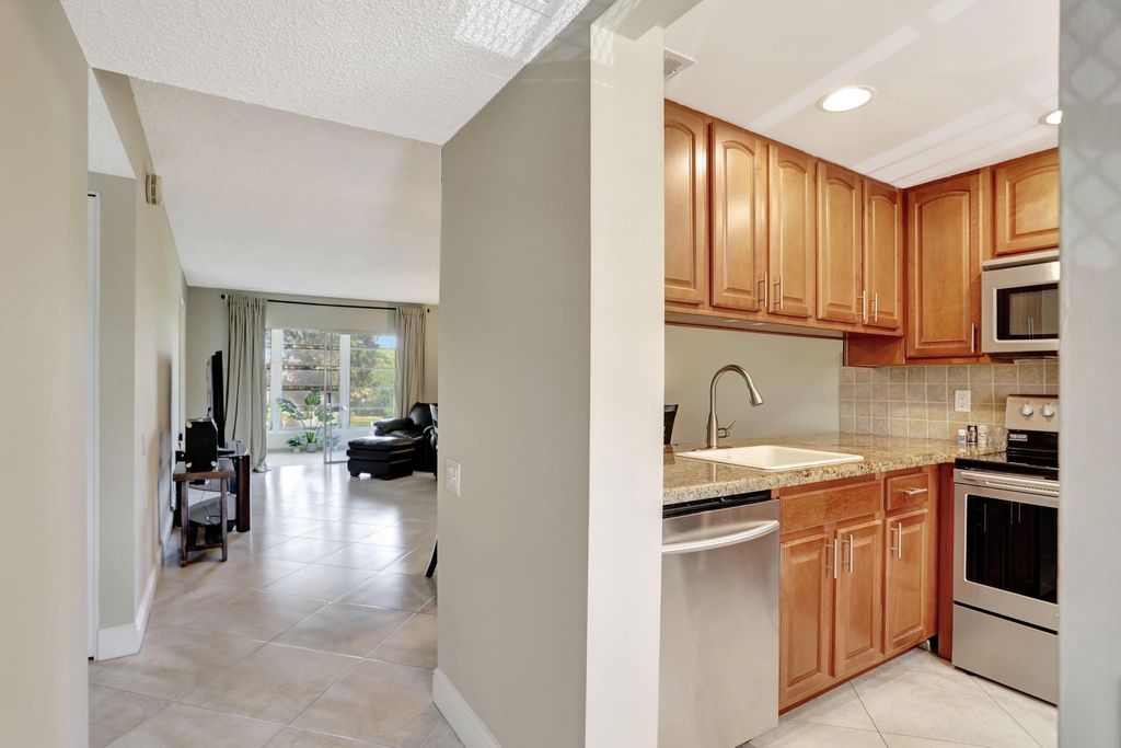 Photo of 4501 Martinique Way #B3, Coconut Creek, FL 33066 (MLS # F10432836)