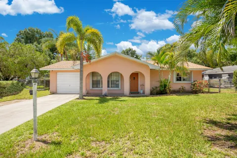7103 Fort Walton Avenue, Fort Pierce, FL MLS: R11001331